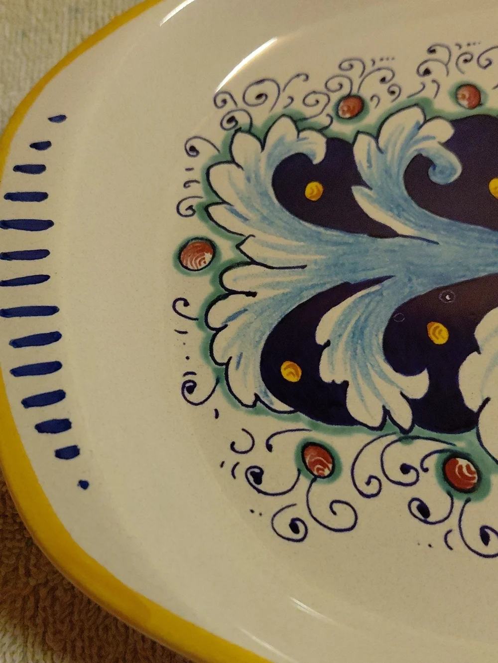 Nova Deruta Hand Painted Porcelain Oval Platter, 11 1/2